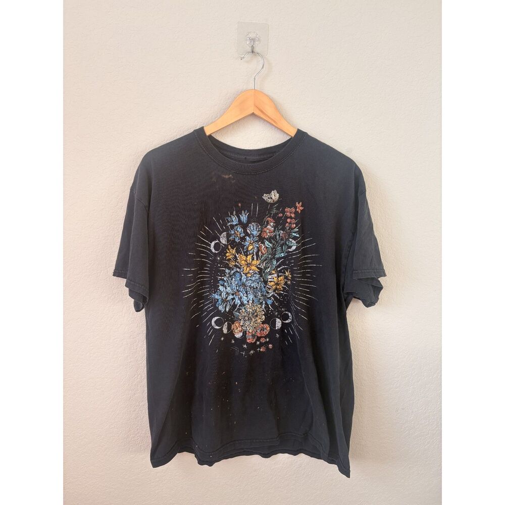 Desert Dreamer Graphic T-Shirt, 100% Cotton, Celestial/Floral Print, One Size